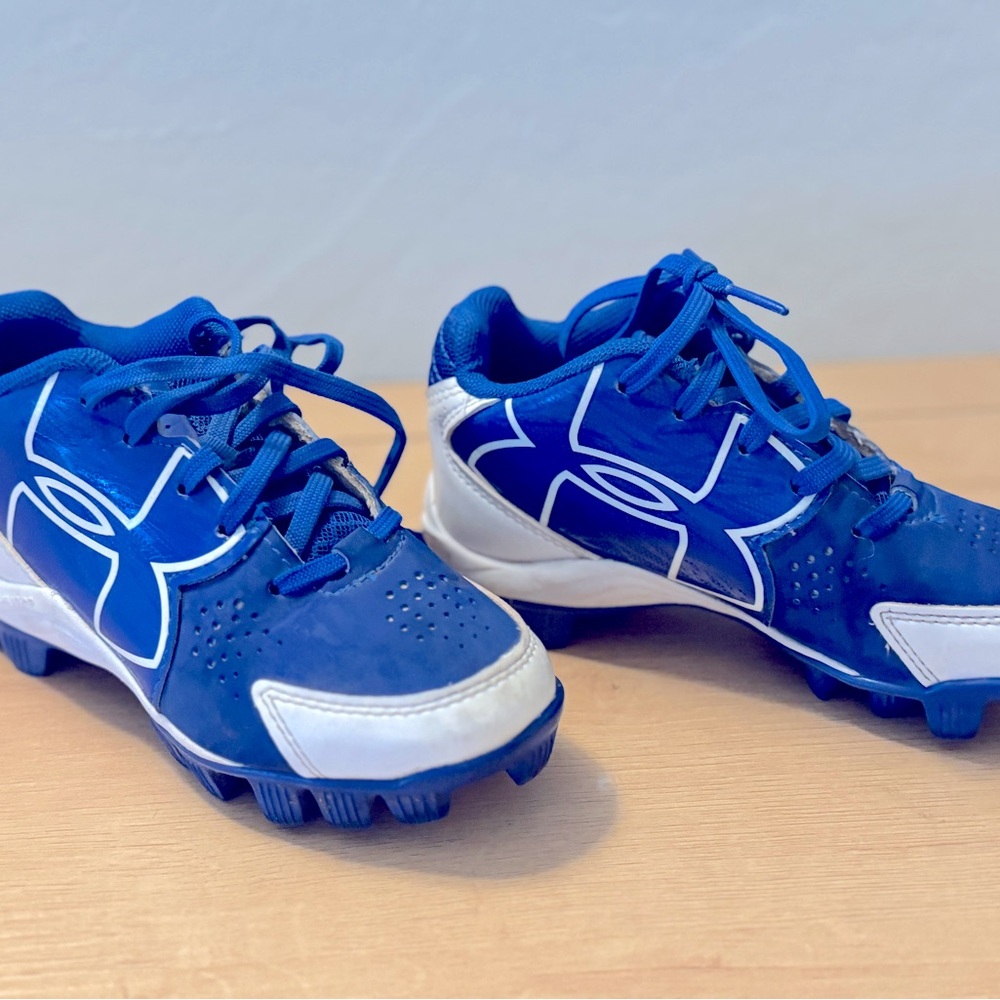 Under armour Boys Cleats